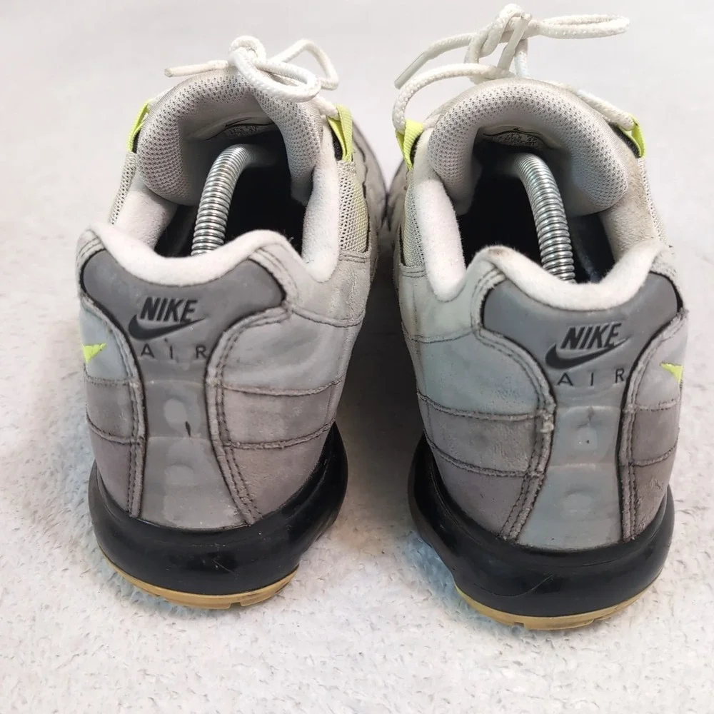 Nike Air Vapormax 95‎ Neon Black Volt Medium Ash AJ7292-001 Men's Size 12.5 US